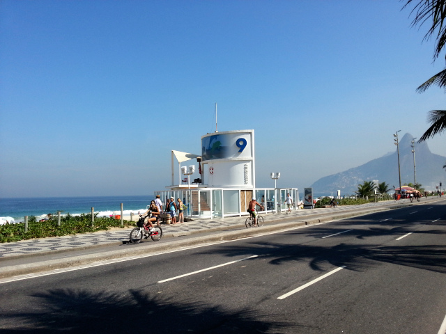 Copacabana Rio de Janeiro Beaches &copy Ari Oliveira / Brazil Beaches