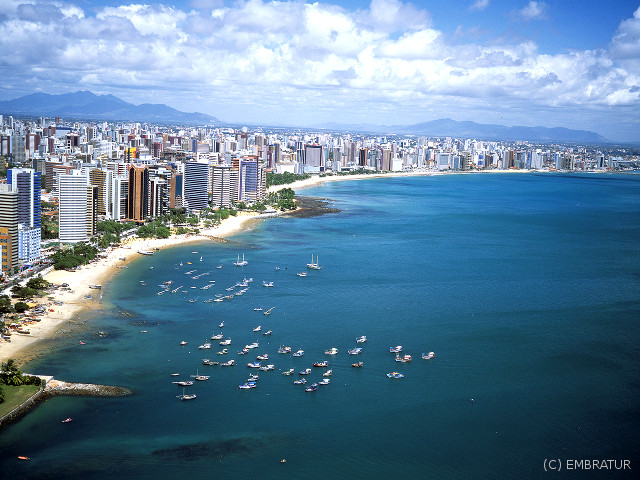 Vista de Fortaleza (C) -- / Embratur - Guide to Fortaleza