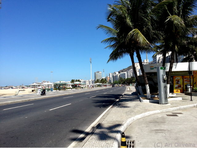 Avenida Atl&acirc;ntica Copacabana (c) Ari Oliveira - Guia Rio de Janeiro